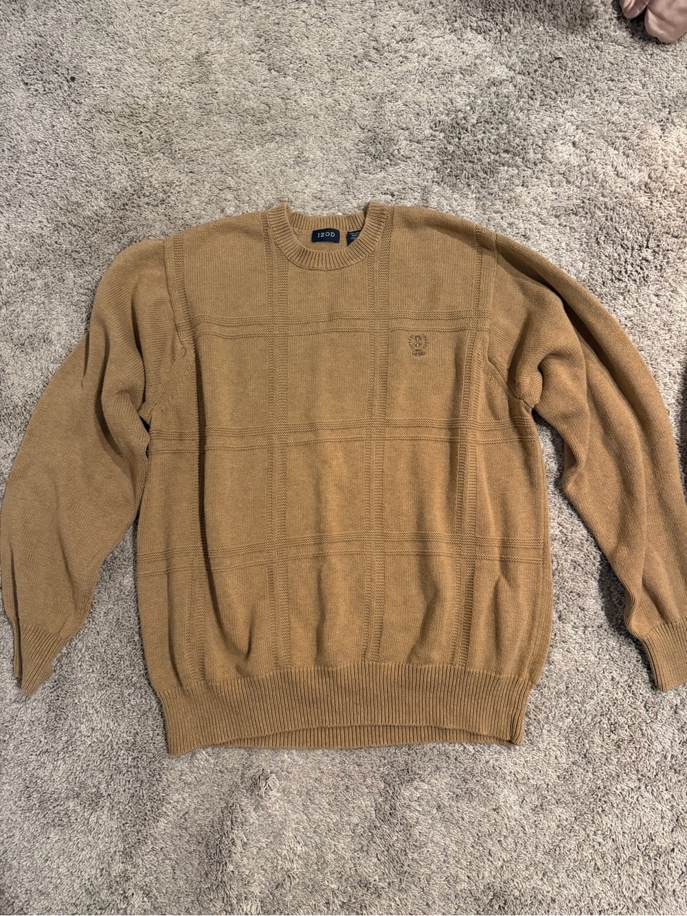 Izod Men's Camel Grid-Textured Crewneck Sweater